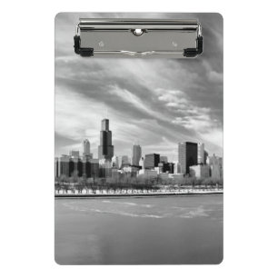 Panoramablick von Chicago-Skylinen im Winter Mini Klemmbrett