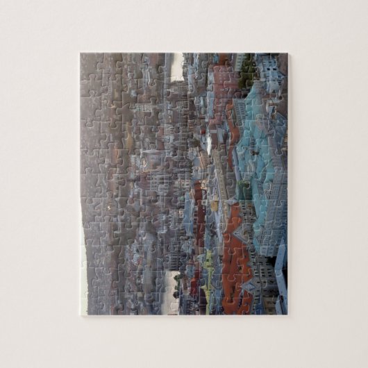 Panoramablick von im Stadtzentrum gelegenem Puzzle (Vertikal)
