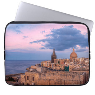 Panoramasicht auf den Sonnenuntergang über der Lei Laptopschutzhülle
