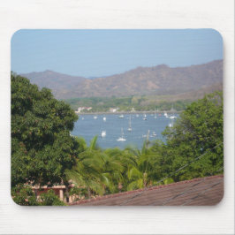 Panoramasicht auf den Strand von Flamingo, Costa R Mousepad