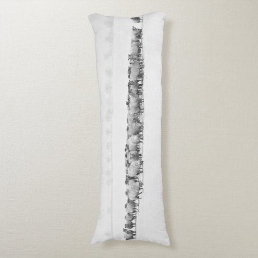 Panoramic Winter Sheep Seitenschläferkissen (Vorderseite Vertikal)