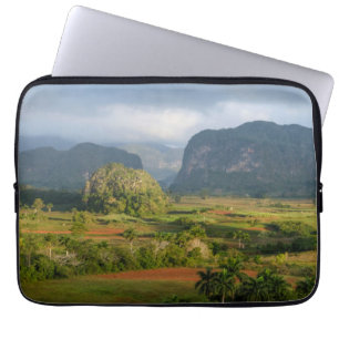 Panoramische Tallandschaft, Kuba Laptopschutzhülle