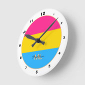 Pansexual Flag & Pride Community / mit Monogramm Runde Wanduhr (Winkel)