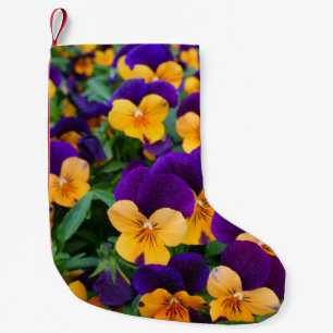Pansy Bloom: Garden Beauty Nah-up. Kleiner Weihnachtsstrumpf