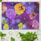 Pansy Blume schwimmen im Vogelbad mit Taube Geschirrtuch (Gefaltet)