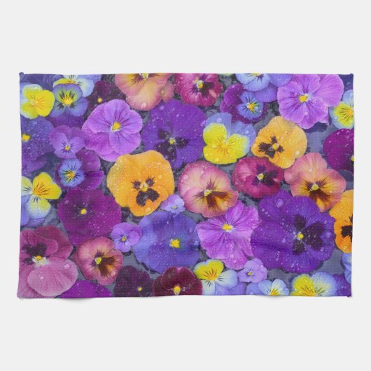 Pansy Blume schwimmen im Vogelbad mit Taube Geschirrtuch (Horizontal)