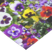Pansy Foto Collage: Kaleidoskop der blühenden Schö Tischdecke (Schrägansicht)