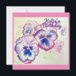 Pansy Stiefmütterchen Lila Blume Blumenrosa Einladung<br><div class="desc">Iris Iris Lila Blume Blumendesign,  mit einem vollständig anpassbaren Namen. Entworfen aus einem meiner ursprünglichen Blumengartenfotos & meine ursprüngliche Schrift,  genießen Sie!</div>