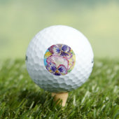 Pansy Wasserfarbmuster auf rosa und blassgelb Golfball (Insitu T-Shirt)