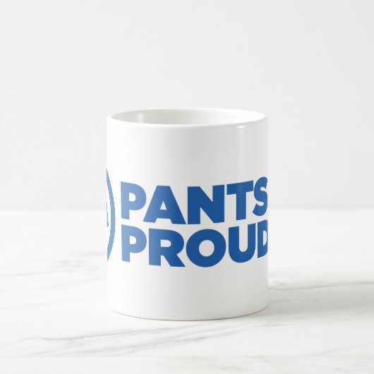 Pantsuit-Nations-stolze Tasse (Mittel)
