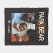 Papa Bear Father Year Established Photo Black Fleecedecke (Vorderseite (Horizontal))