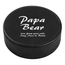 Papa Bear mit Drehbuch Eishockey Puck