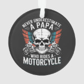 Papa Biker, der ein Motorrad fährt Ornament (Rückseite)