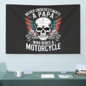Papa Biker Who Rides A Motorcycle Banner (Messe)