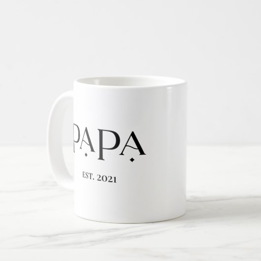 Papa Est. Datum mit Kindernamen | Moderner Text Kaffeetasse (Vorderseite Links)