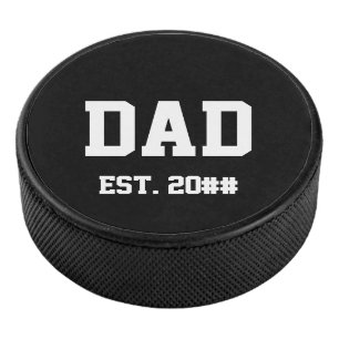 Papa Gegr. 20xx Gründungsjahr Schwarz und Weiß Eishockey Puck