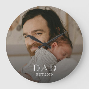 Papa hat das weiße Foto gegründet Große Wanduhr