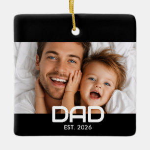 Papa hat ein Schwarz-Weiß-Foto fett gedruckt Keramikornament