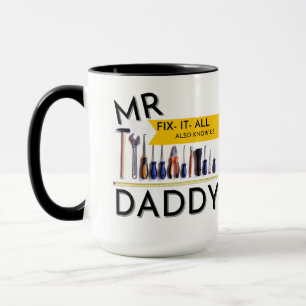 Papa repariert sie alle tasse