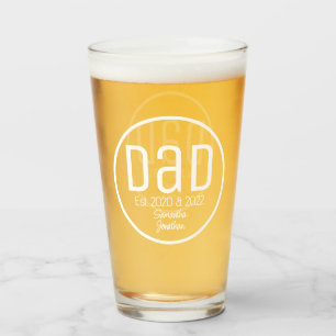 Papa seit. Moderne, einfache und fette Kindernamen Glas