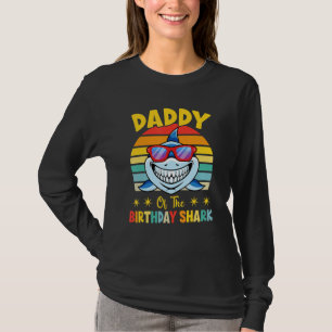 Papa von der Hai-Geburtstagsfamilie, die zur Gebur T-Shirt