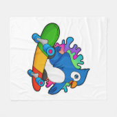 Papagei als Skater mit Skateboard Fleecedecke (Vorderseite (Horizontal))