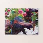 Papageien auf Zweig mit Teich, Felsen, Blume Puzzle (Horizontal)