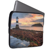 Papageientaucher-Insel des Penmon Laptopschutzhülle (Vorne Rechts)