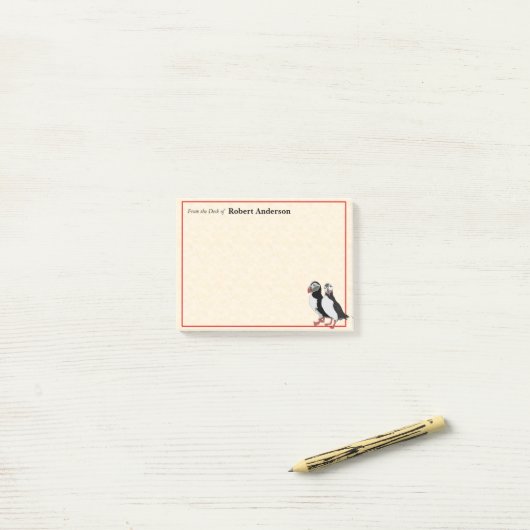 Papageientaucher vom Schreibtisch des Notizblocks Post-it Klebezettel (Auf Schreibtisch)