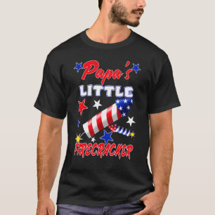 Papas Little Firecracker 4. Juli Spaß Kinder Birt T-Shirt
