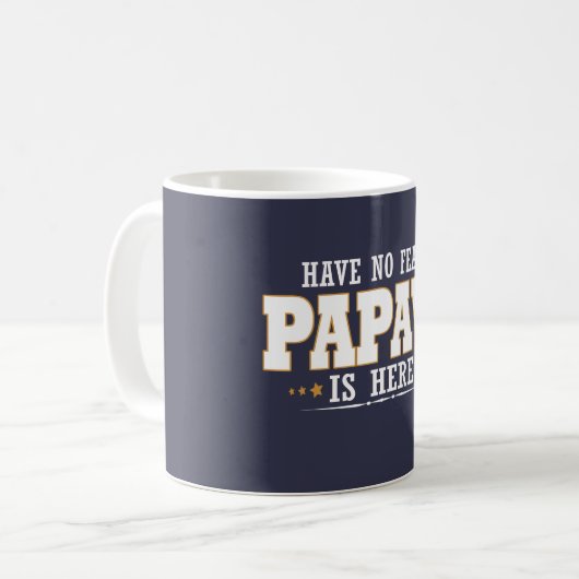 PAPAYA-FRUCHT IST HIER KAFFEETASSE (Vorderseite Links)