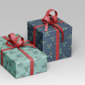 Papel navideño con copos de nieve y acebo geschenkpapier