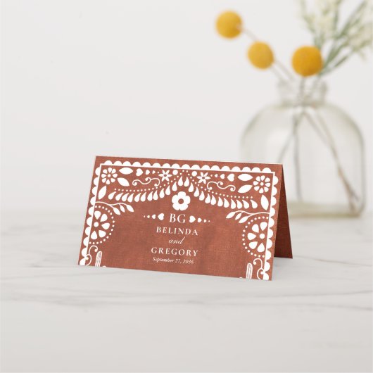 Papel Picado Boda Mexican Terracotta Brown Wedding Platzkarte (Rückseite)