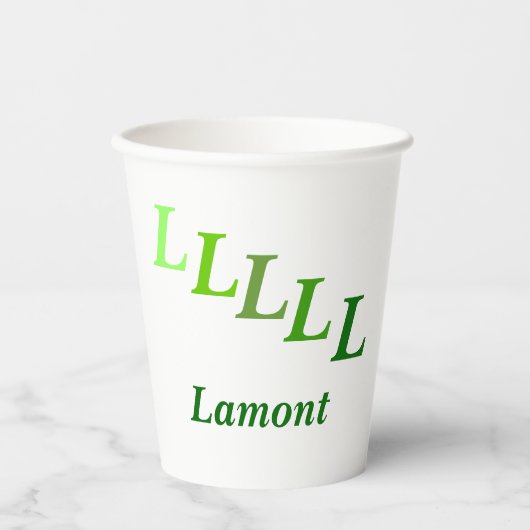 Paper Cup - Stepped Initials, Name in Grüntönen Pappbecher (Vorderseite)