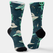 Paper Cut Out Aliens and UFOs Socken (Gewinkelt)