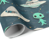 Paper Cut Out Aliens and UFOs wrapping paper Geschenkpapier (Rolleneckpunkt)