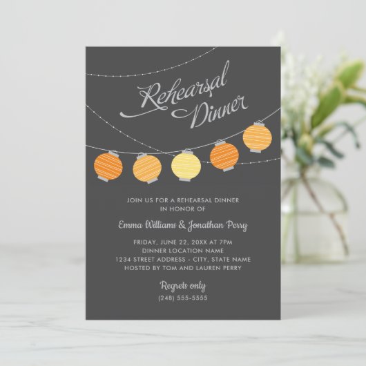 Paper Lanterns Orange Wedding Probe Dinner Einladung (Stehend Vorderseite)