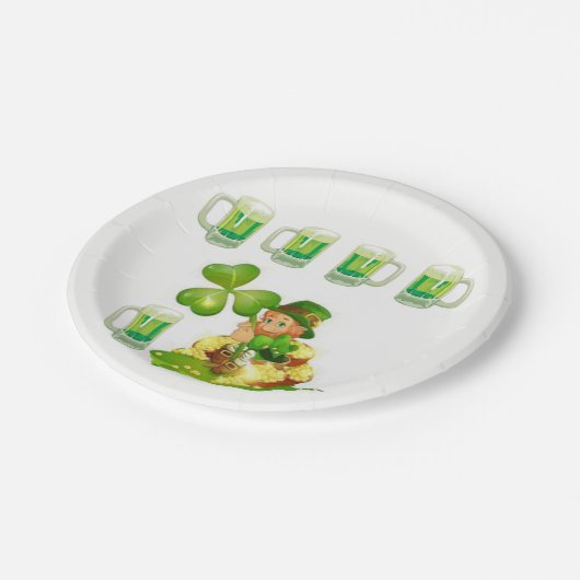 Paper Tellers St. Patrick's Day Pappteller (Schrägansicht)