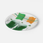 Paper Tellers St. Patrick's Day Pappteller (Schrägansicht)