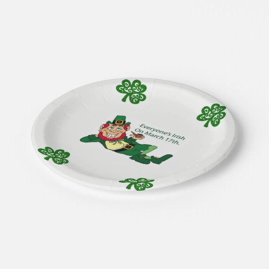 Paper Tellers St. Patrick's Day Pappteller (Schrägansicht)