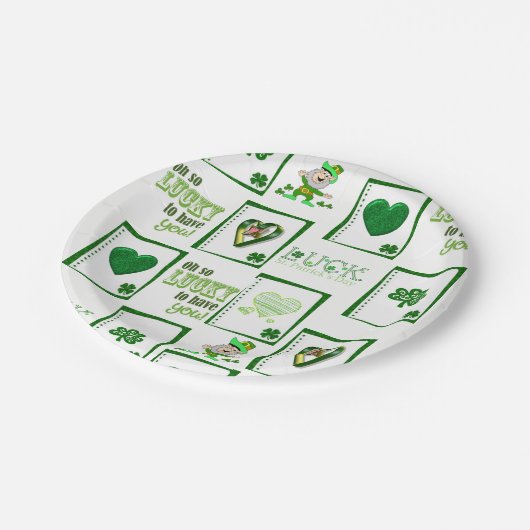 Paper Tellers St. Patrick's Day Pappteller (Schrägansicht)