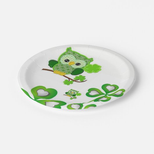 Paper Tellers St. Patrick's Day Pappteller (Schrägansicht)