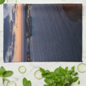 Paphos direkt am Meer und Hafen nachts Geschirrtuch (Gefaltet)