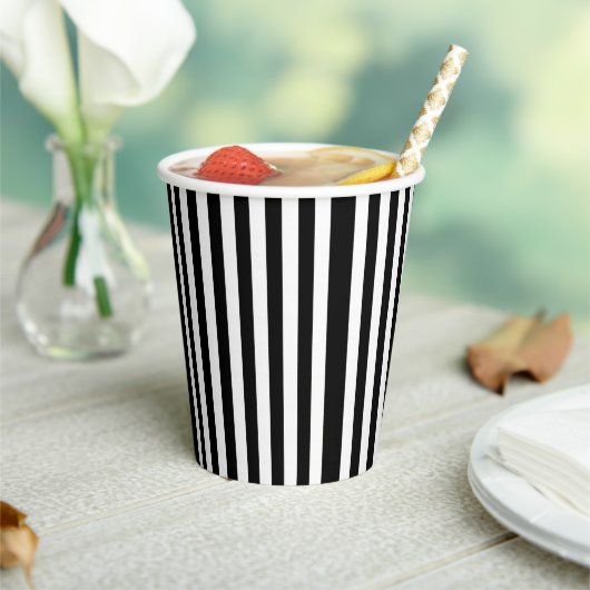 Papier Cup Black & White Strip Pappbecher (In Situ)