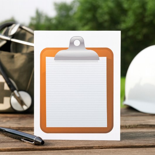 Papier in einer Zwischenablage Einladung