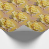 Papier mit gelbem Rosenumschlag, für die individue Geschenkpapier (Ecke)