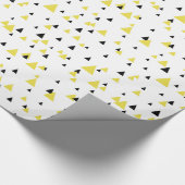 Papier mit gelben und schwarzen geometrischen Must Geschenkpapier (Ecke)