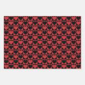 Papierblätter aus dunkelrotem und schwarzem Herz Geschenkpapier Set (Vorderseite)