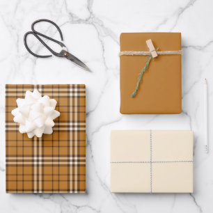 Papierblätter aus Gold Tartan Geschenkpapier Set