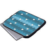Papierboot-Muster Laptopschutzhülle (Vorne Knopf)